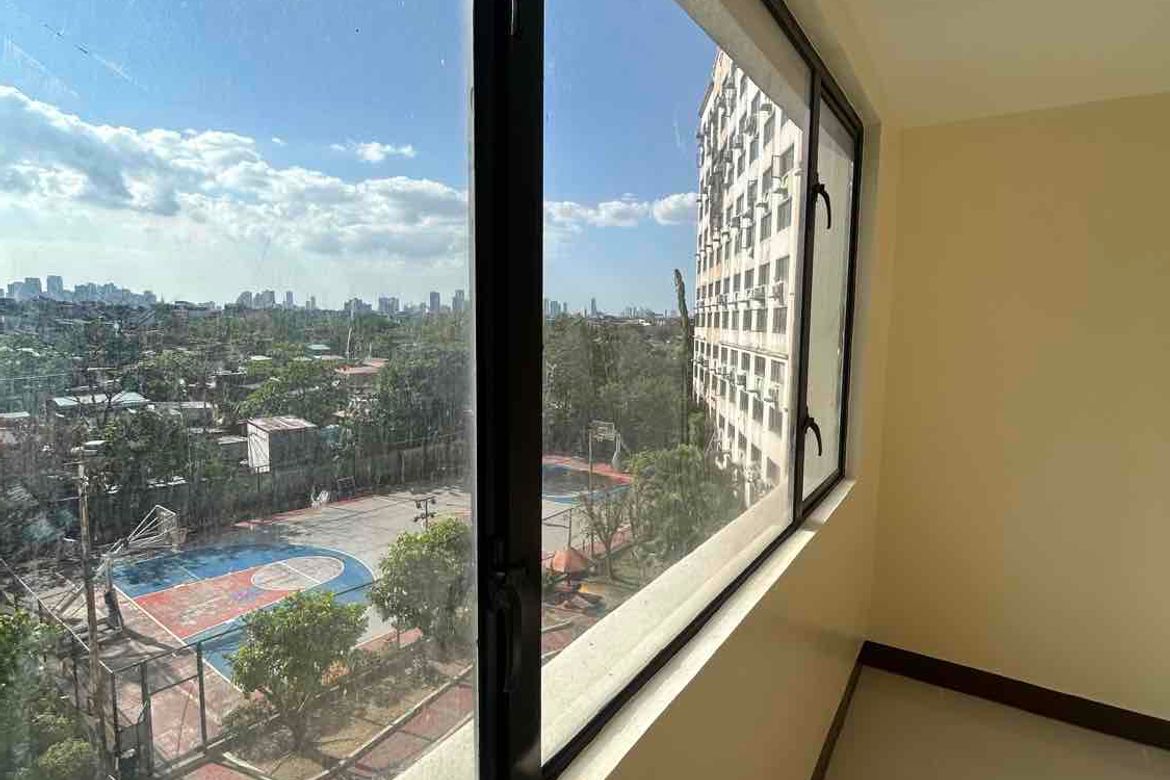 3 Bedroom Condo for Sale in Cambridge Village, San Andres, Cainta, Rizal – photo 4