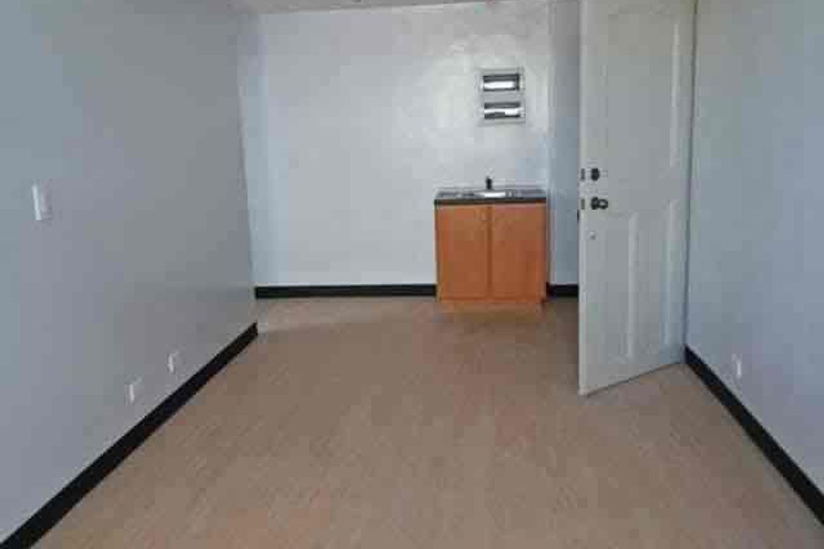 3 Bedroom Condo for Sale in Cambridge Village, San Andres, Cainta, Rizal – photo 5