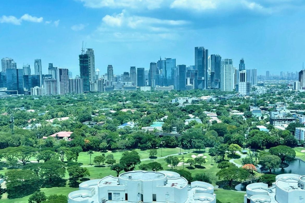3 Bedroom Condo for Sale in Crescent Park Residences, Bagong Tanyag, Taguig, Metro Manila – photo 4
