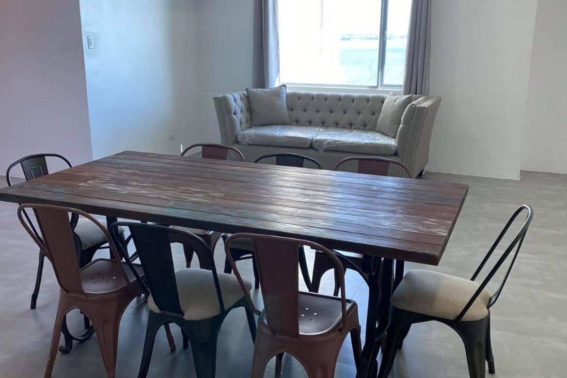 3 Bedroom Condo for Sale in Don Galo, Parañaque, Metro Manila