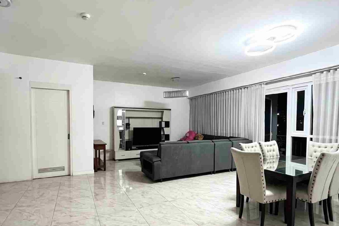 3 Bedroom Condo for Sale in Fortune Hill, Addition Hills, San Juan, Metro Manila – photo 2