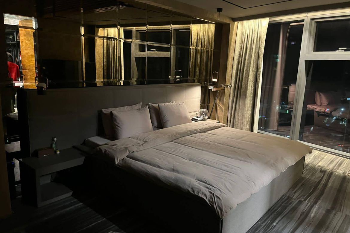 3 Bedroom Condo for Sale in Grand Hyatt Manila Residences, BGC, Taguig – photo 7