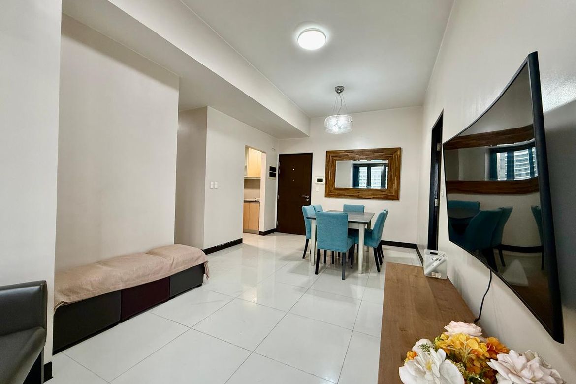 3 Bedroom Condo for Sale in Greenbelt Hamilton, San Lorenzo, Makati City – photo 2
