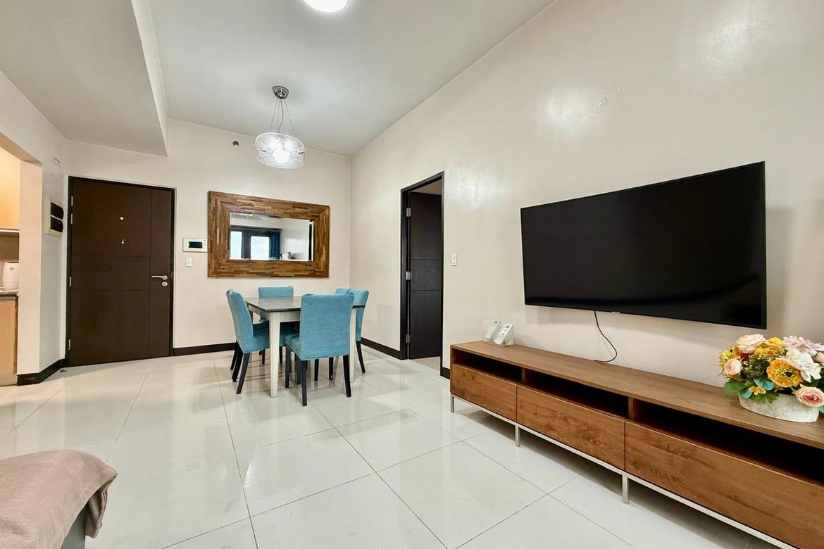 3 Bedroom Condo for Sale in Greenbelt Hamilton, San Lorenzo, Makati City – photo 4