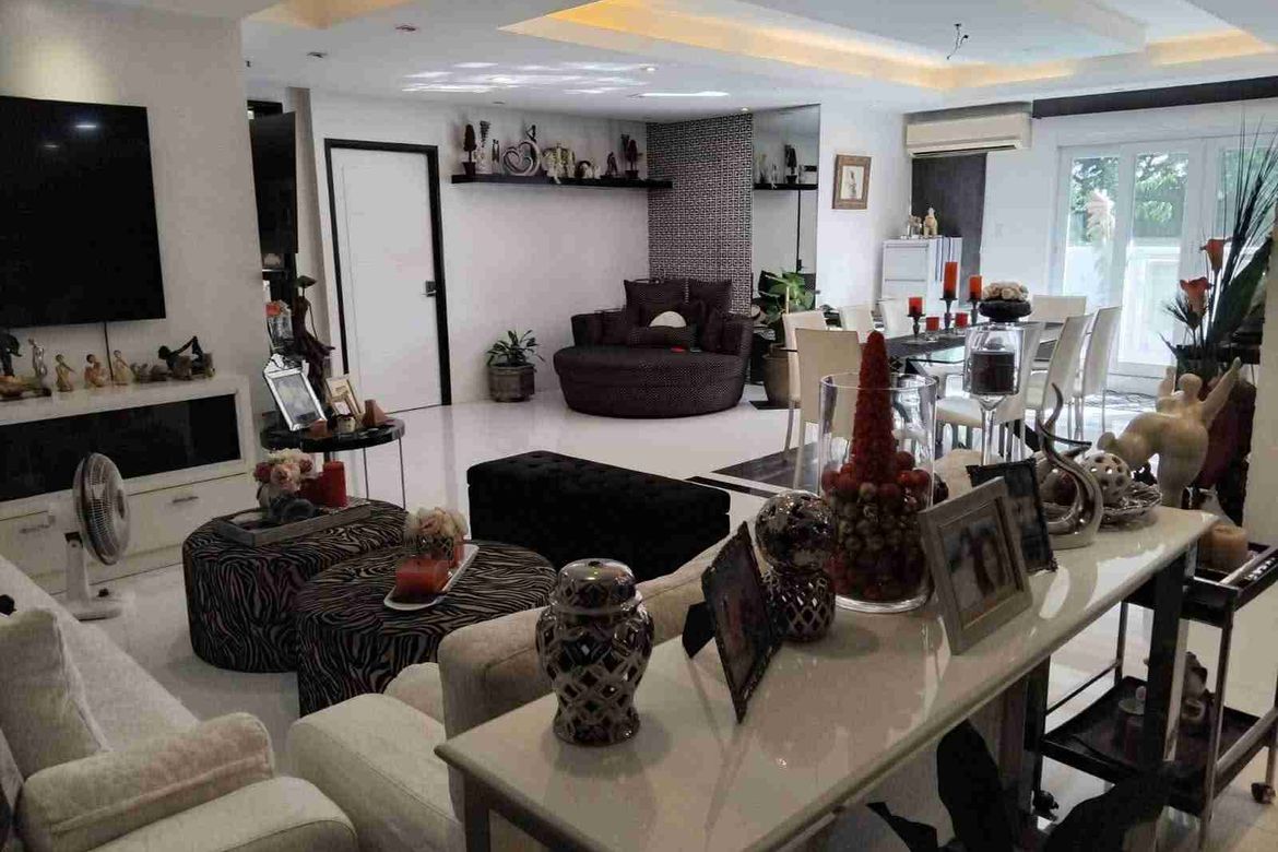 3 Bedroom Condo for Sale in Greenhills, San Juan, Metro Manila near MRT-3 Santolan – photo 3