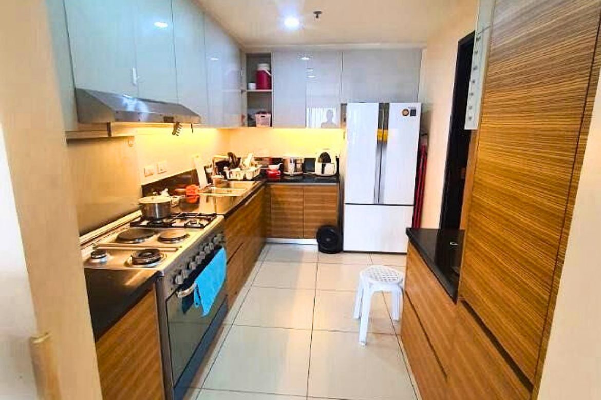 3 Bedroom Condo for Sale in Greenhills, San Juan, Metro Manila near MRT-3 Santolan