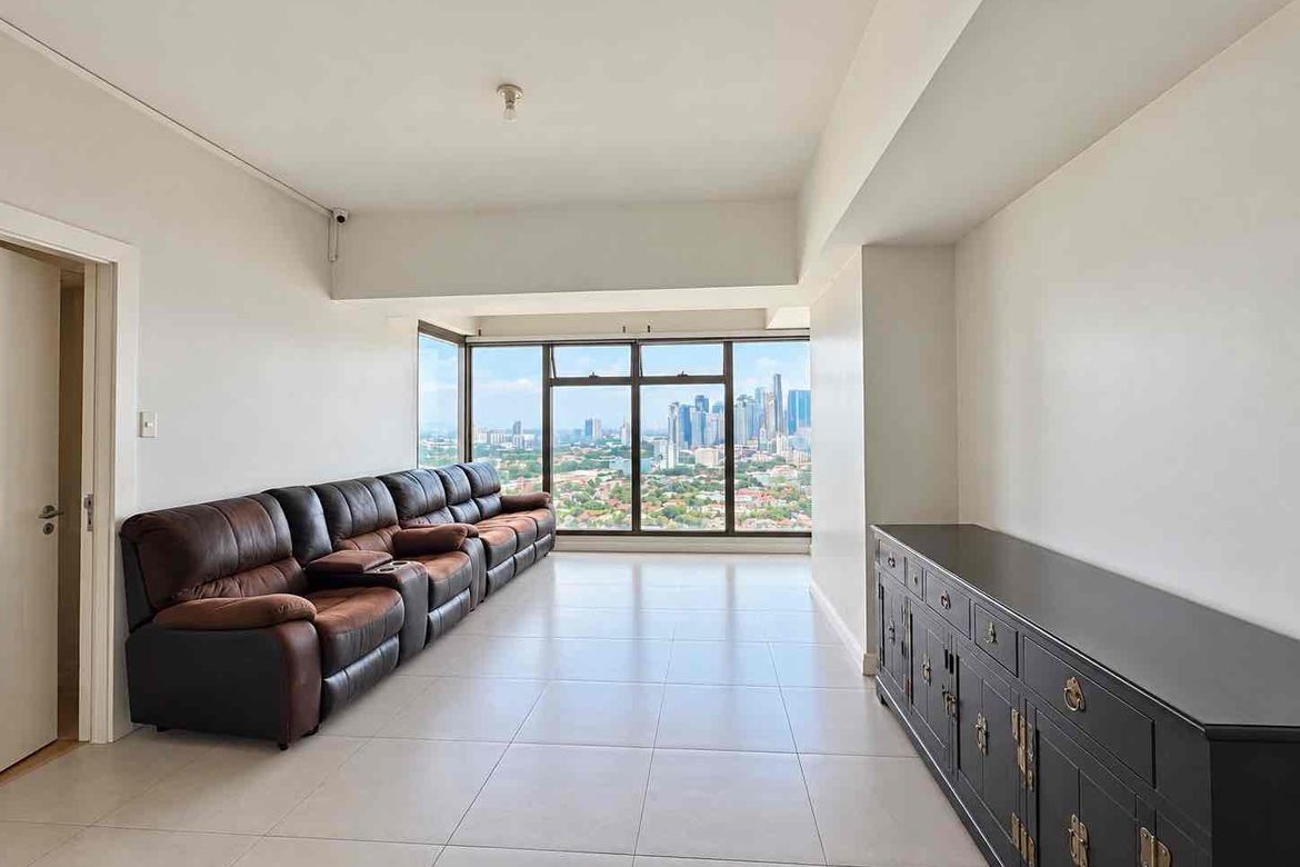3 Bedroom Condo for Sale in Greenhills, San Juan, Metro Manila near MRT-3 Santolan – photo 3