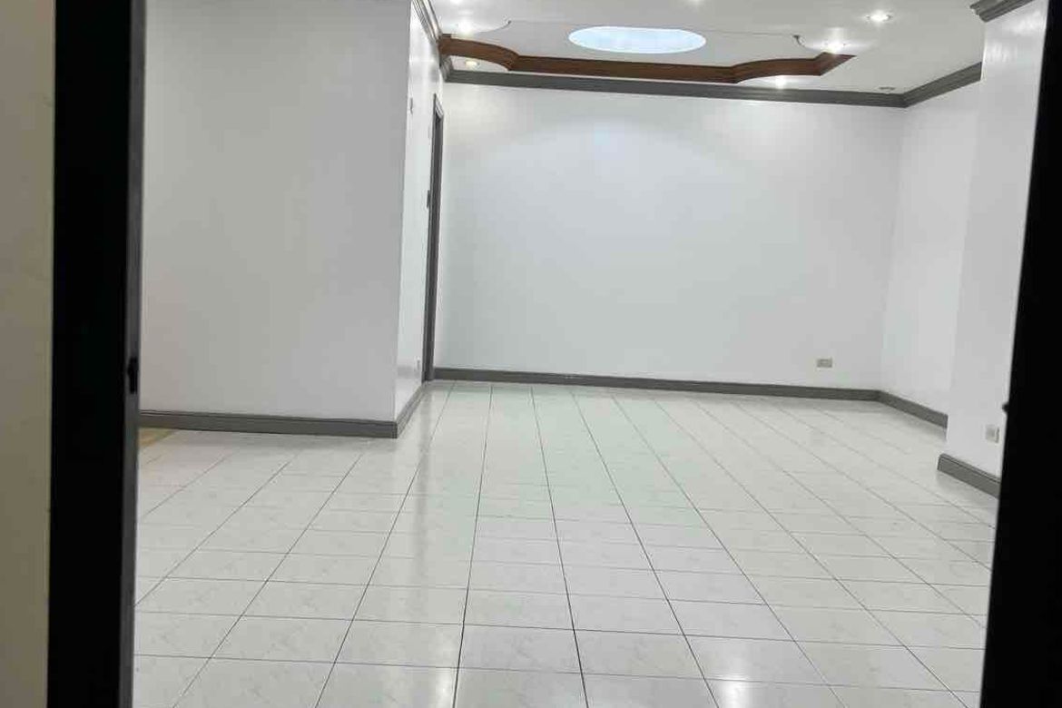 3 Bedroom Condo for Sale in Greenrich Mansion, San Antonio, Pasig, Metro Manila near MRT-3 Shaw Boulevard – photo 2