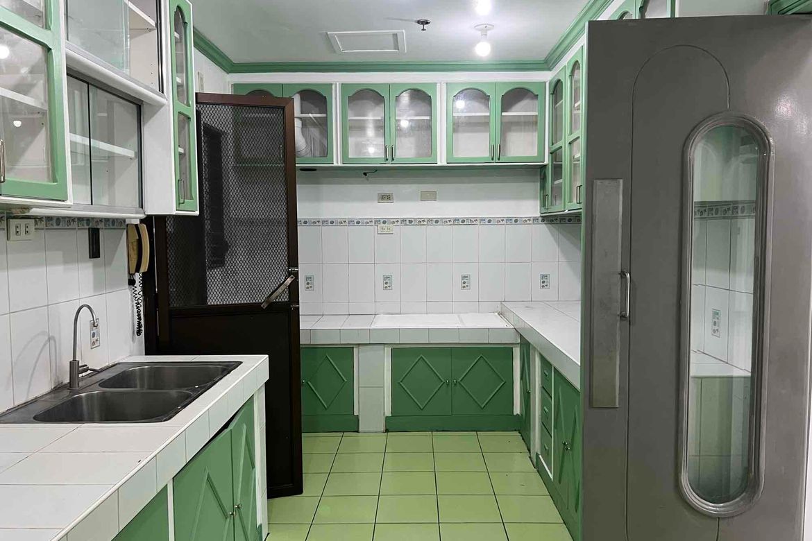 3 Bedroom Condo for Sale in Greenrich Mansion, San Antonio, Pasig, Metro Manila near MRT-3 Shaw Boulevard – photo 6