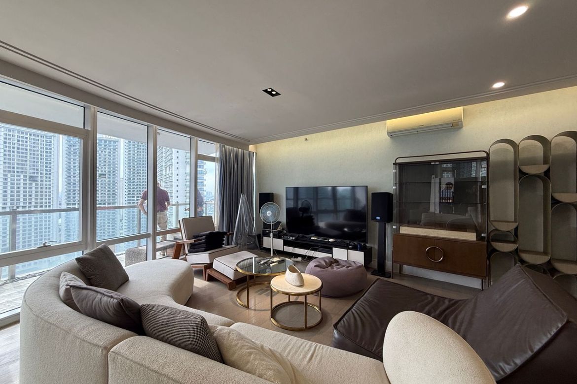 3 Bedroom Condo for Sale in Guadalupe Viejo, Makati City near MRT-3 Guadalupe – photo 3