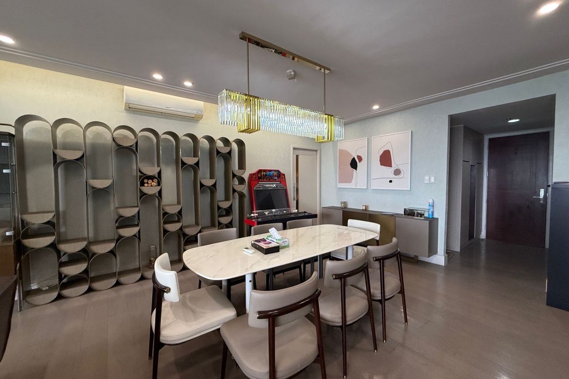 3 Bedroom Condo for Sale in Guadalupe Viejo, Makati City near MRT-3 Guadalupe – photo 5