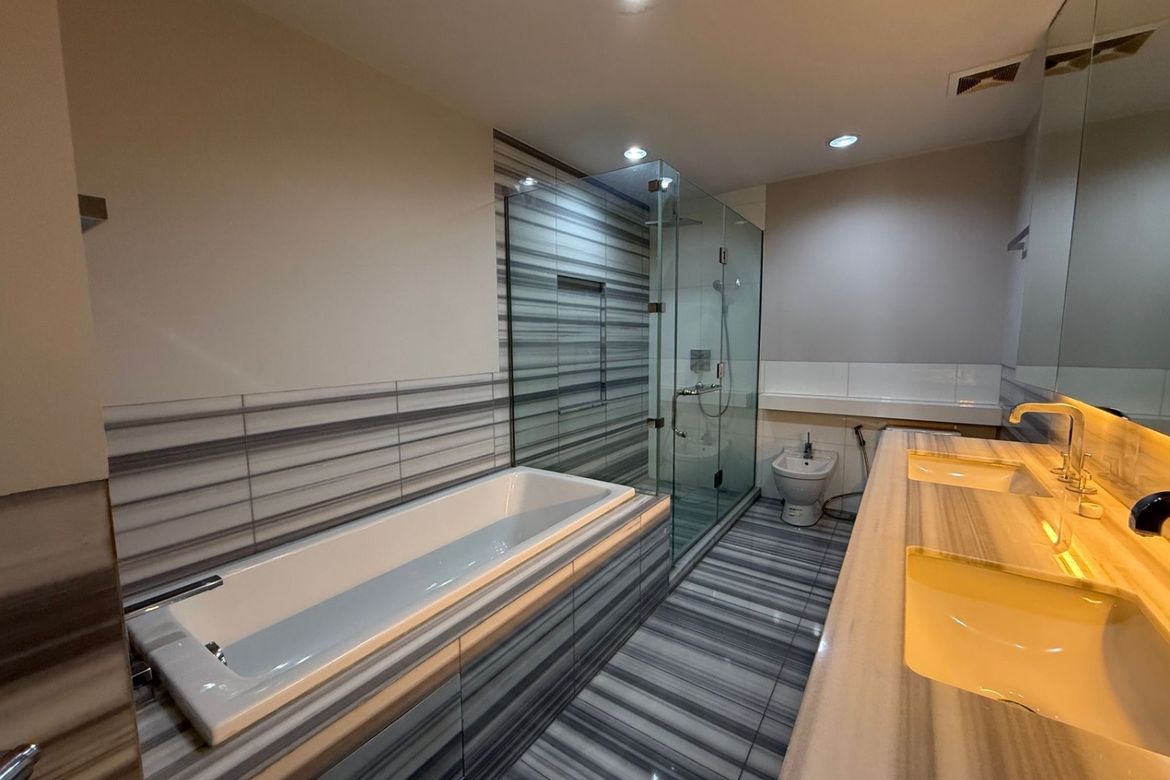 3 Bedroom Condo for Sale in Guadalupe Viejo, Makati City near MRT-3 Guadalupe – photo 15