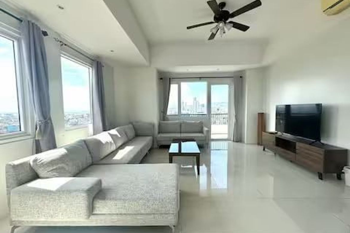 3 Bedroom Condo for Sale in Hippodromo, Cebu City, Cebu
