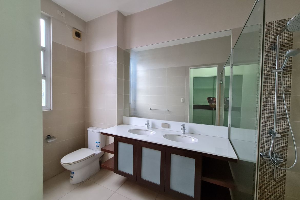 3 Bedroom Condo for Sale in Horseshoe, Quezon City, Metro Manila near LRT-2 Betty Go-Belmonte – photo 5