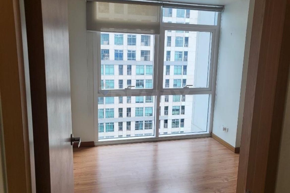 3 Bedroom Condo for Sale in Madison Park West, BGC, Taguig – photo 9