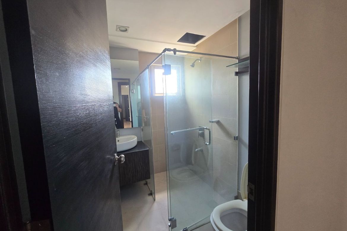 3 Bedroom Condo for Sale in Marquee Residences, Pulungbulu, Angeles, Pampanga – photo 5