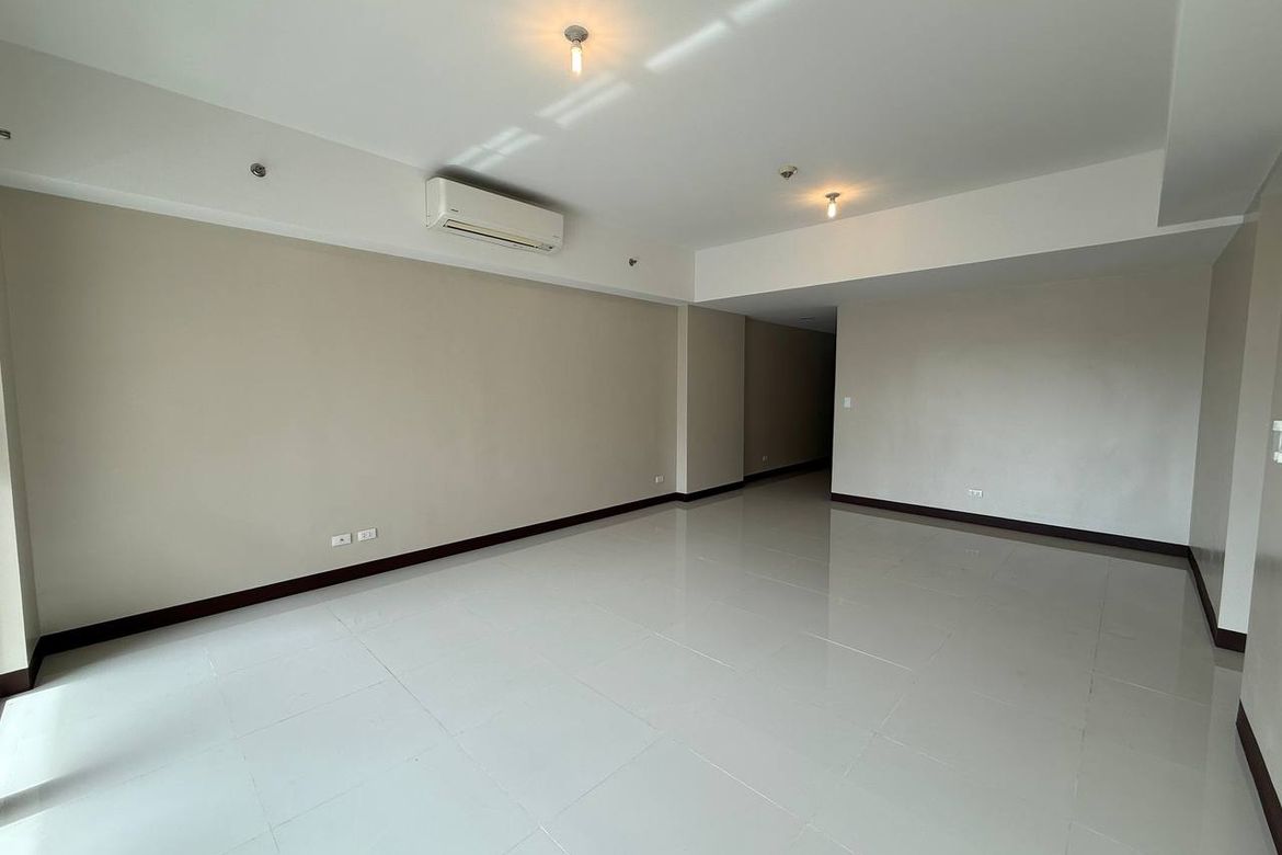 3 Bedroom Condo for Sale in McKinley Hill, Taguig, Metro Manila – photo 4