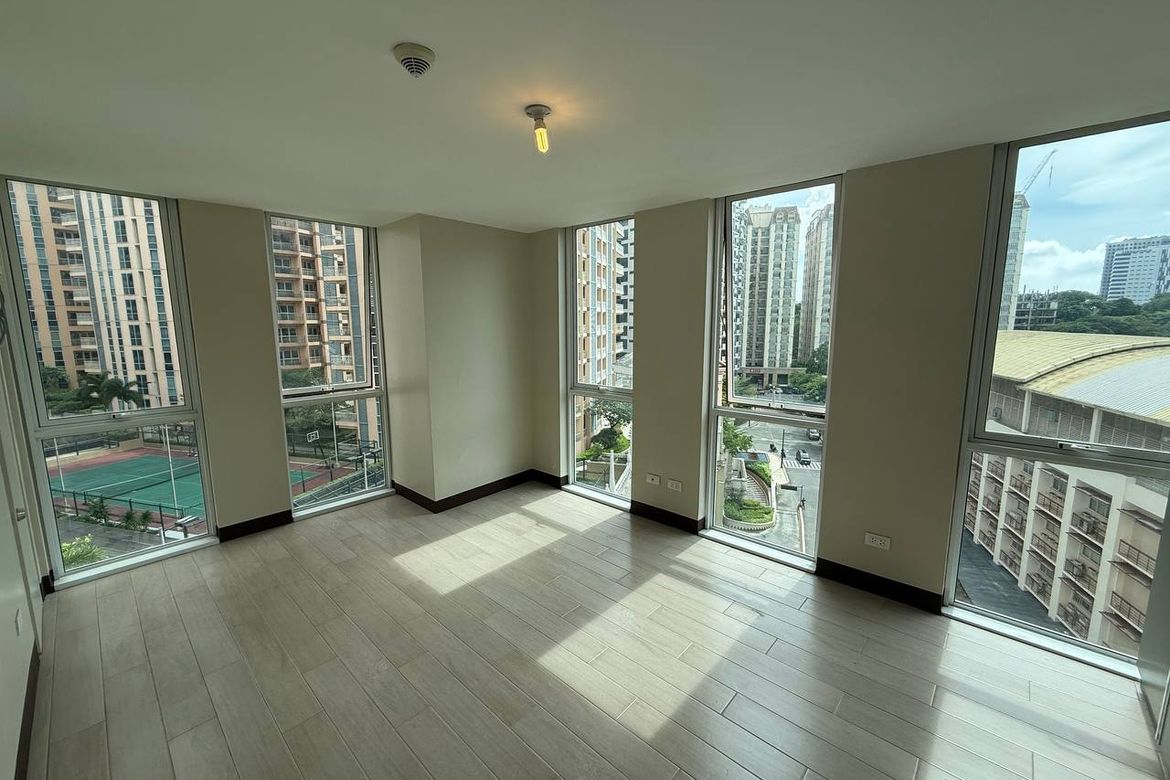 3 Bedroom Condo for Sale in McKinley Hill, Taguig, Metro Manila – photo 6