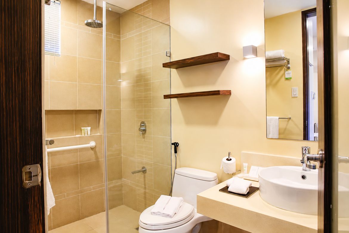 3 Bedroom Condo for Sale in Natipuan, Nasugbu, Batangas