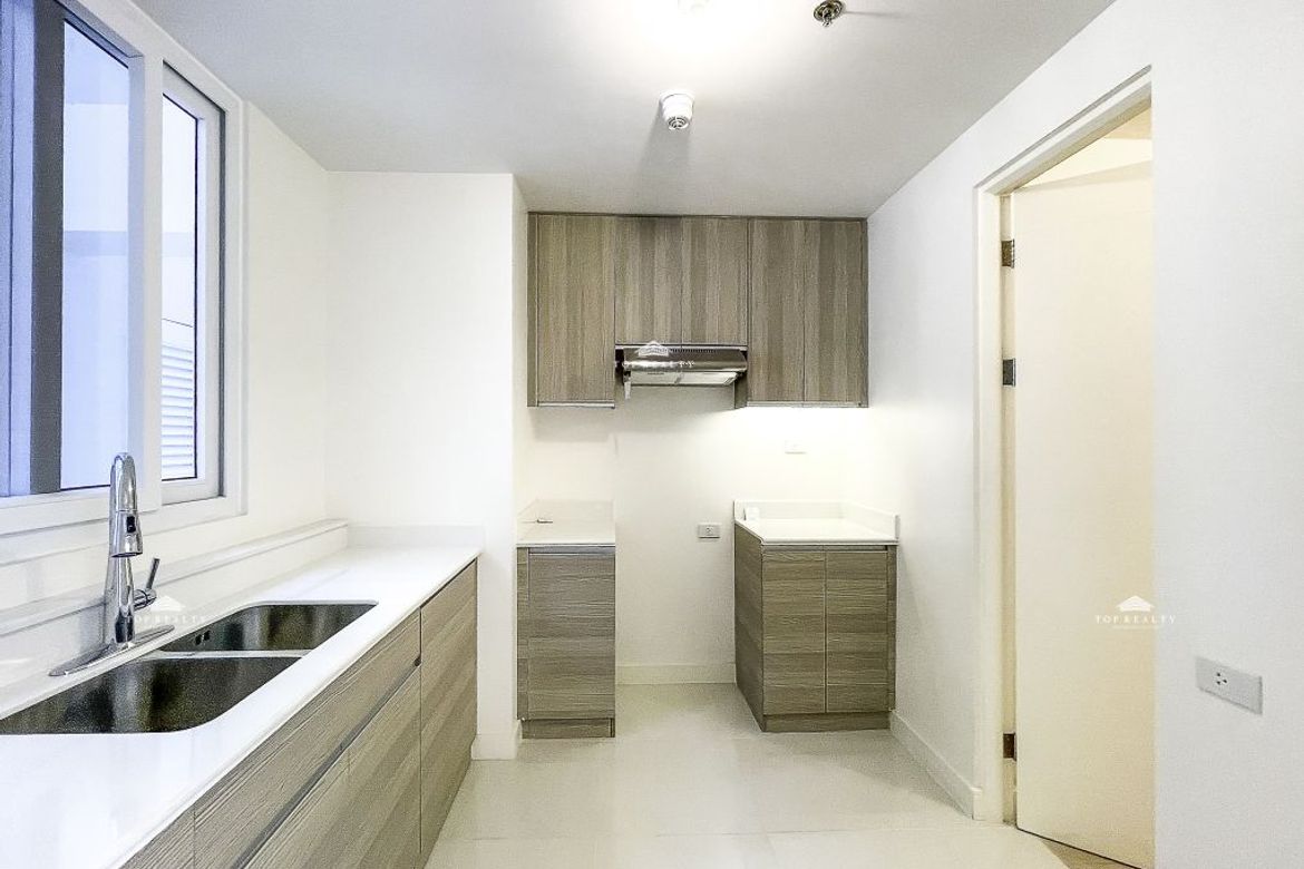 3 Bedroom Condo for Sale in Oak Harbor Residences, Don Bosco, Parañaque, Metro Manila – photo 2
