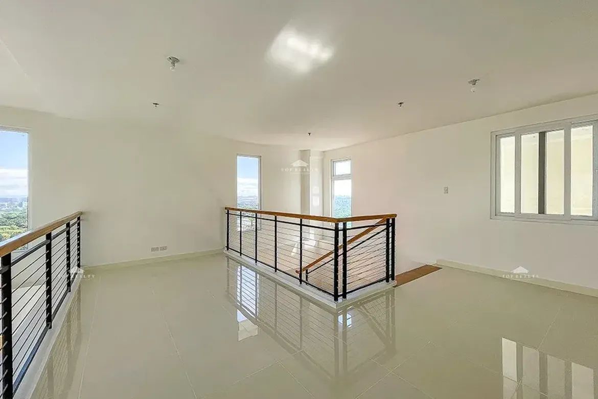 3 Bedroom Condo for Sale in Oak Harbor Residences, Don Bosco, Parañaque, Metro Manila – photo 3