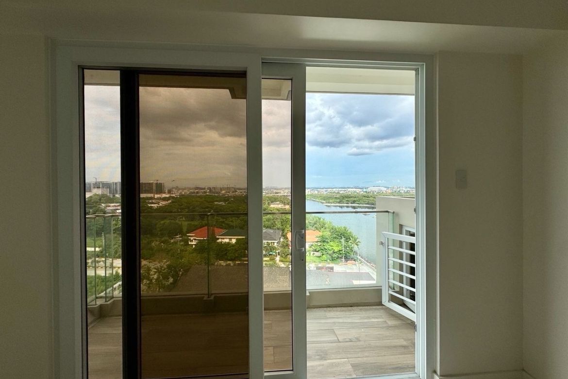 3 Bedroom Condo for Sale in Oak Harbor Residences, Don Bosco, Parañaque, Metro Manila – photo 8