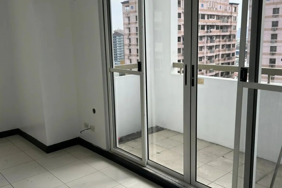 3 Bedroom Condo for Sale in One Castilla Place, Pasong Tamo, Quezon City, Metro Manila – photo 8