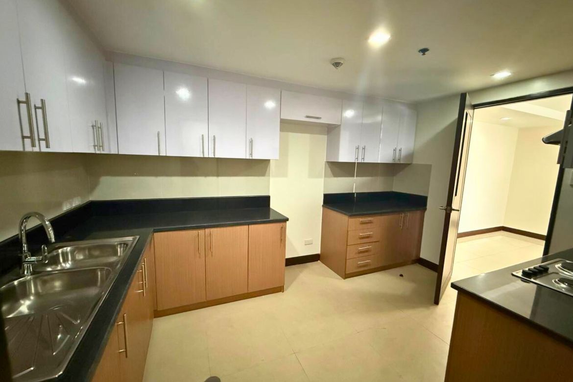 3 Bedroom Condo for Sale in One Central, Bel-Air, Makati City – photo 7