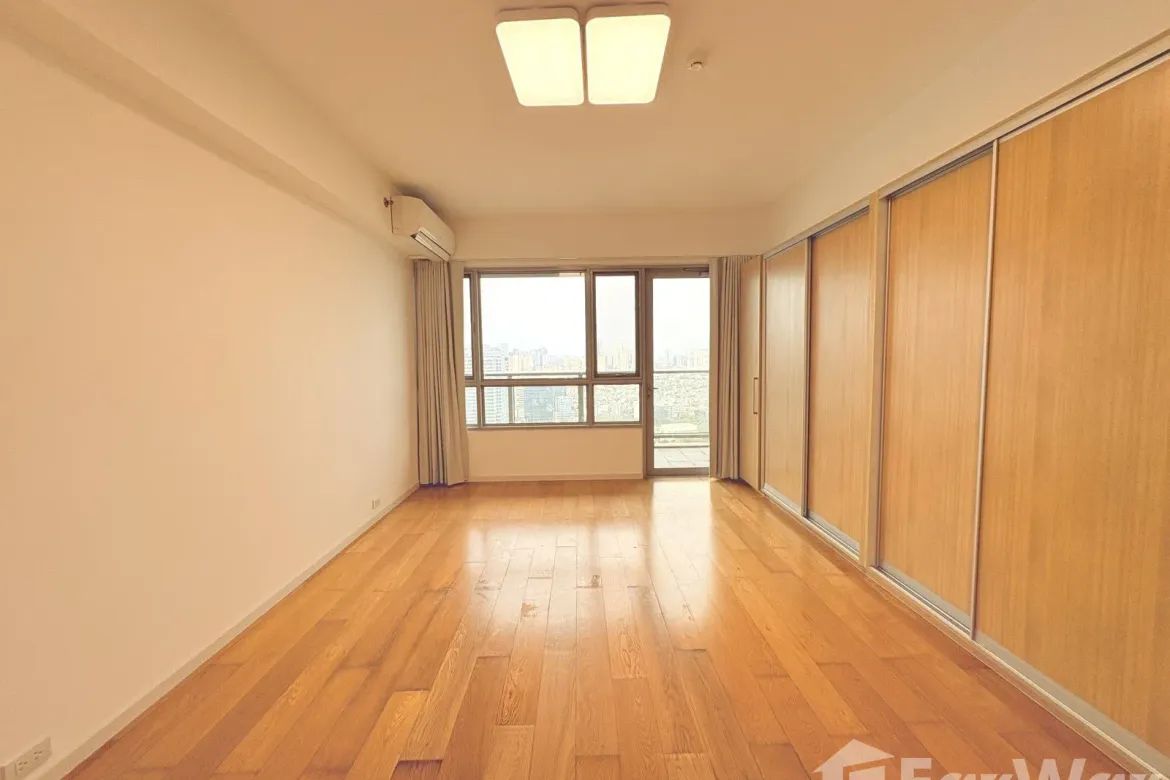 3 Bedroom Condo for Sale in One Serendra, BGC, Taguig – photo 3