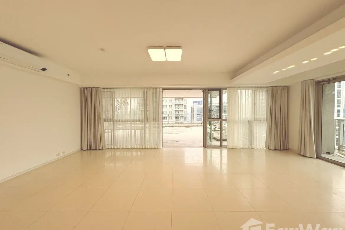3 Bedroom Condo for Sale in One Serendra, BGC, Taguig – photo 12
