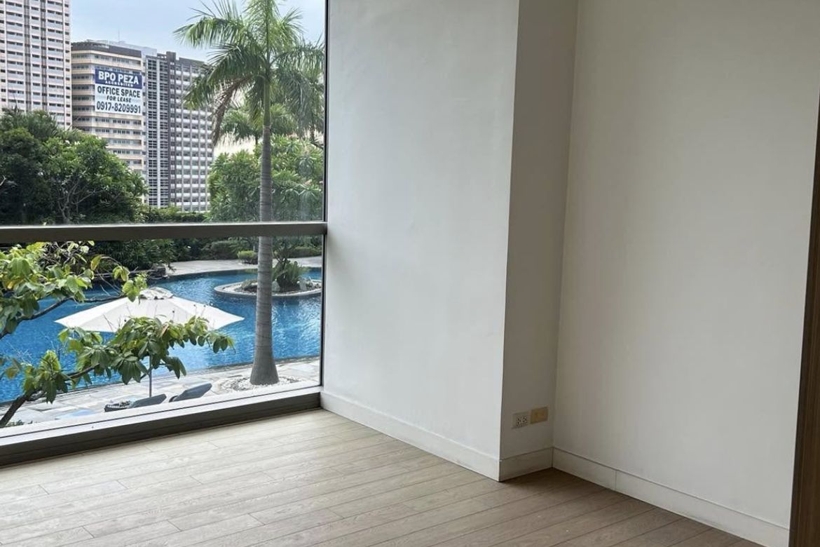 3 Bedroom Condo for Sale in One Shangri-La Place, Wack-Wack Greenhills, Mandaluyong, Metro Manila near MRT-3 Shaw Boulevard – photo 2