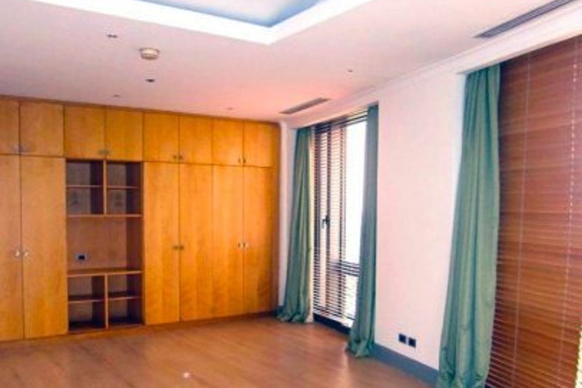 3 Bedroom Condo for Sale in One Shangri-La Place, Wack-Wack Greenhills, Mandaluyong, Metro Manila near MRT-3 Shaw Boulevard – photo 3
