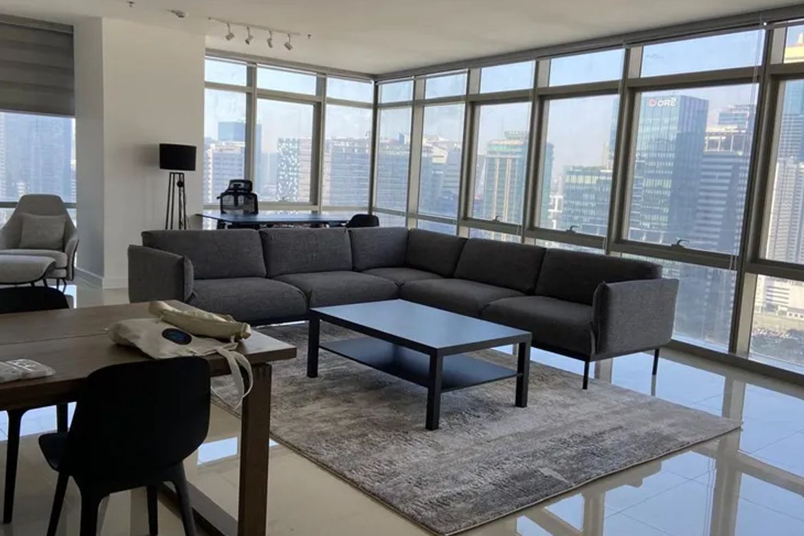 3 Bedroom Condo for Sale in One Shangri-La Place, Wack-Wack Greenhills, Mandaluyong, Metro Manila near MRT-3 Shaw Boulevard