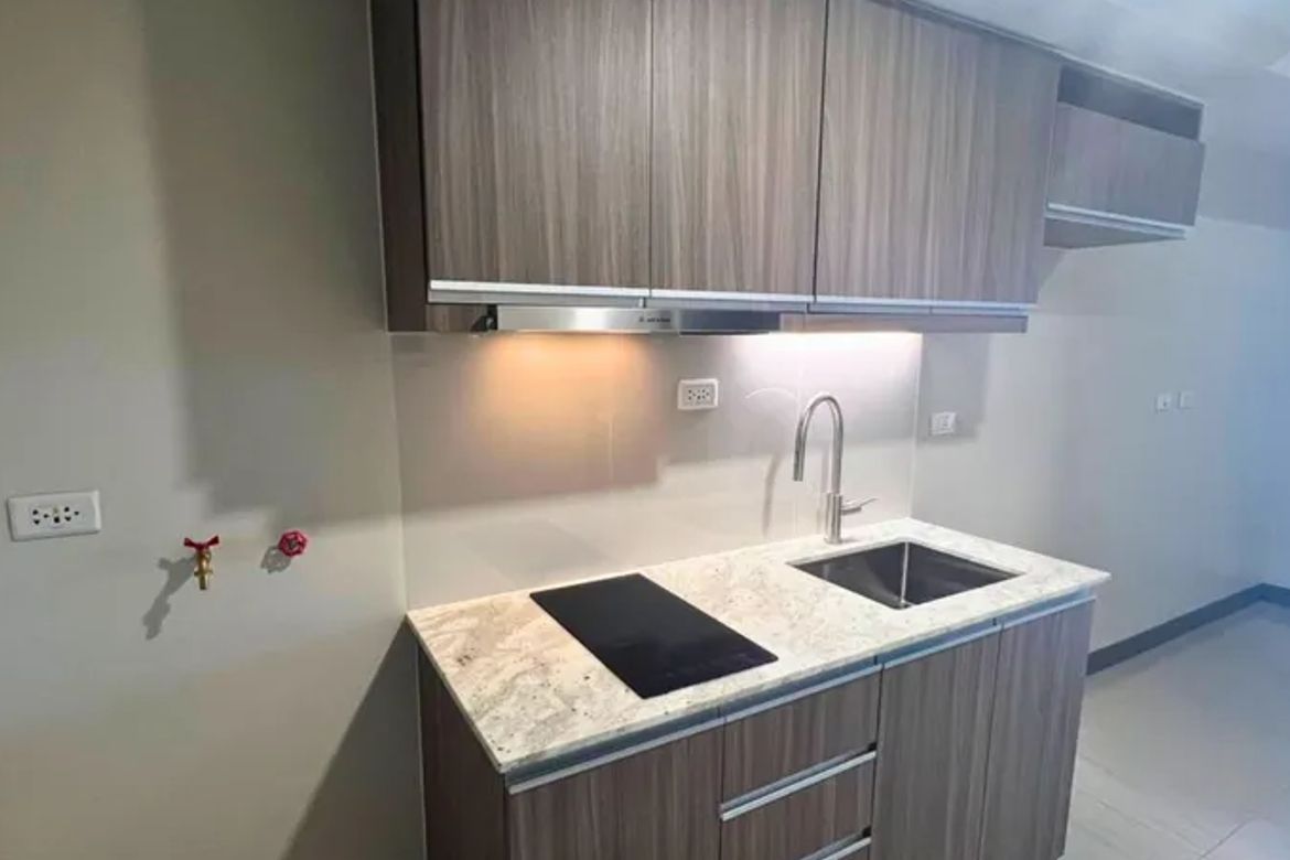 3 Bedroom Condo for Sale in One Shangri-La Place, Wack-Wack Greenhills, Mandaluyong, Metro Manila near MRT-3 Shaw Boulevard – photo 4