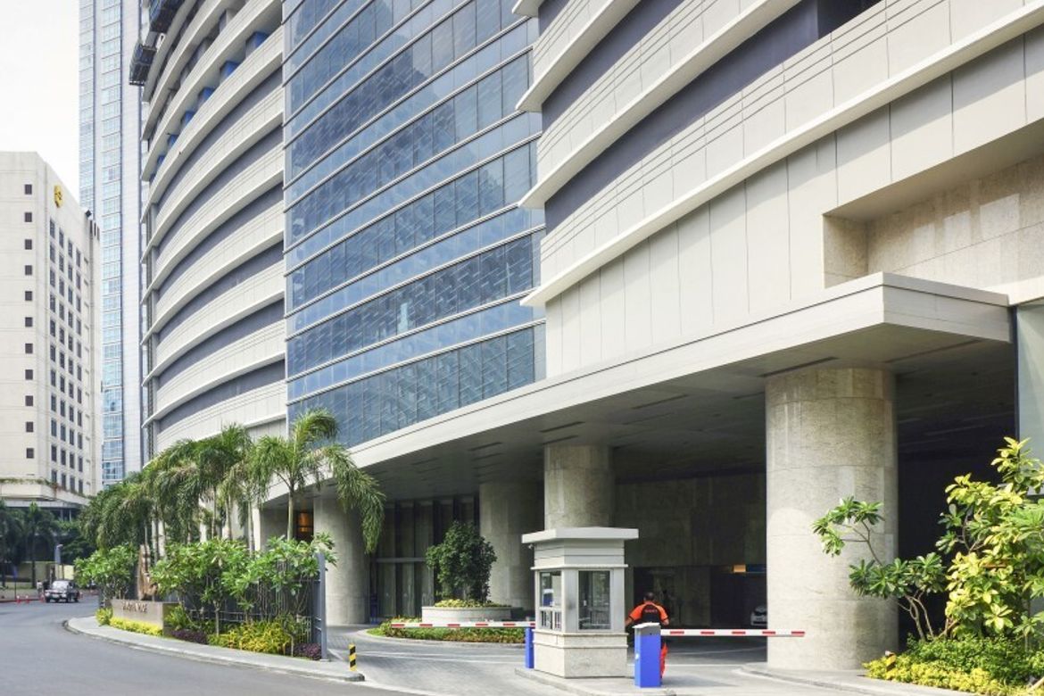 3 Bedroom Condo for Sale in One Shangri-La Place, Wack-Wack Greenhills, Mandaluyong, Metro Manila near MRT-3 Shaw Boulevard – photo 7