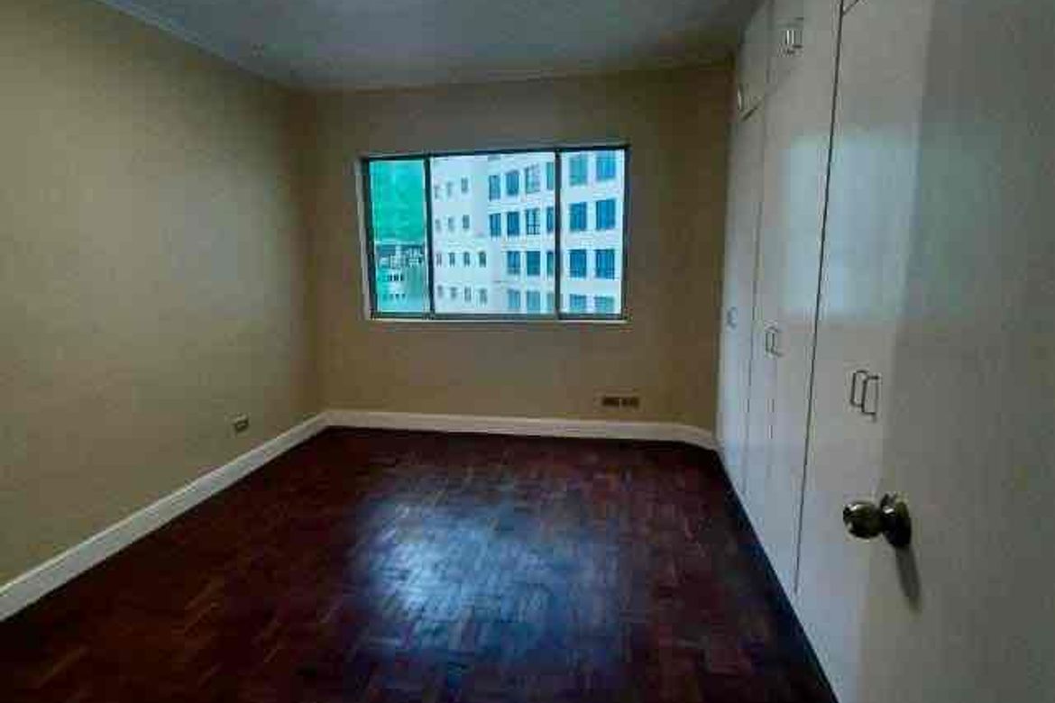 3 Bedroom Condo for Sale in Pacific Place, San Antonio, Pasig, Metro Manila near MRT-3 Ortigas – photo 4