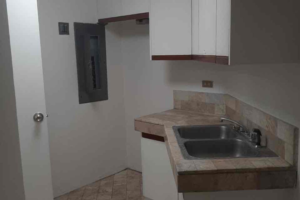 3 Bedroom Condo for Sale in Pacific Place, San Antonio, Pasig, Metro Manila near MRT-3 Ortigas – photo 8