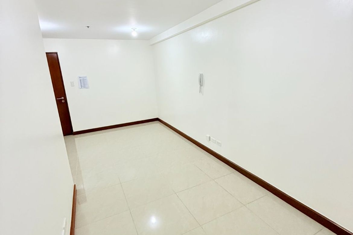 3 Bedroom Condo for Sale in Palm Beach West, Barangay 76, Pasay, Metro Manila near LRT-1 Libertad – photo 8
