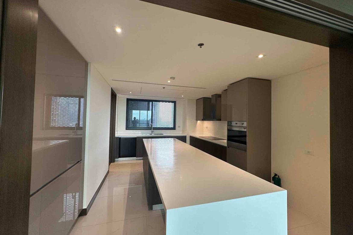 3 Bedroom Condo for Sale in Park Central Towers, Urdaneta, Makati City near MRT-3 Ayala – photo 5