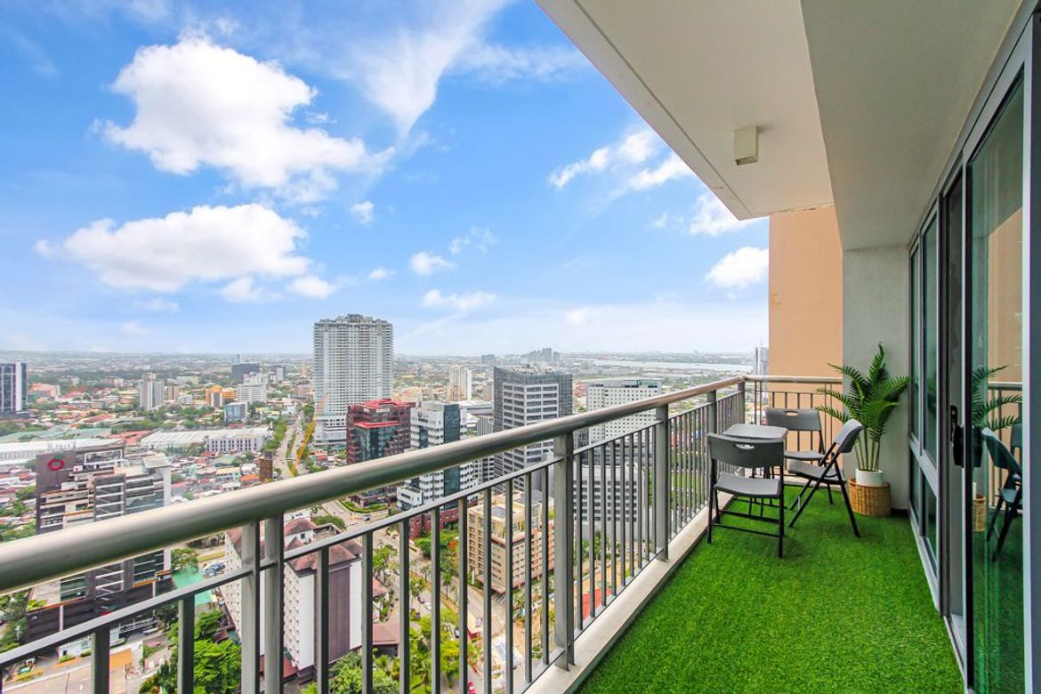 3 Bedroom Condo for Sale in Park Point Residences, Luz, Cebu City, Cebu