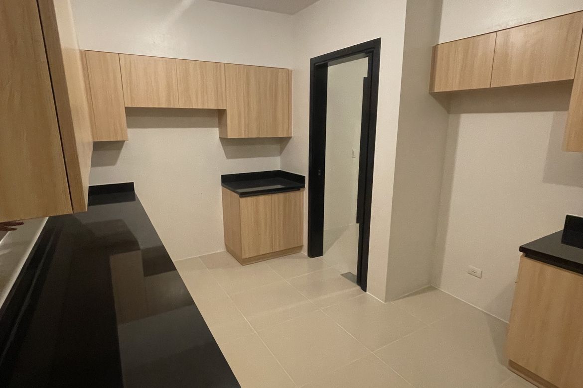 3 Bedroom Condo for Sale in Park Triangle Residences, BGC, Taguig – photo 9