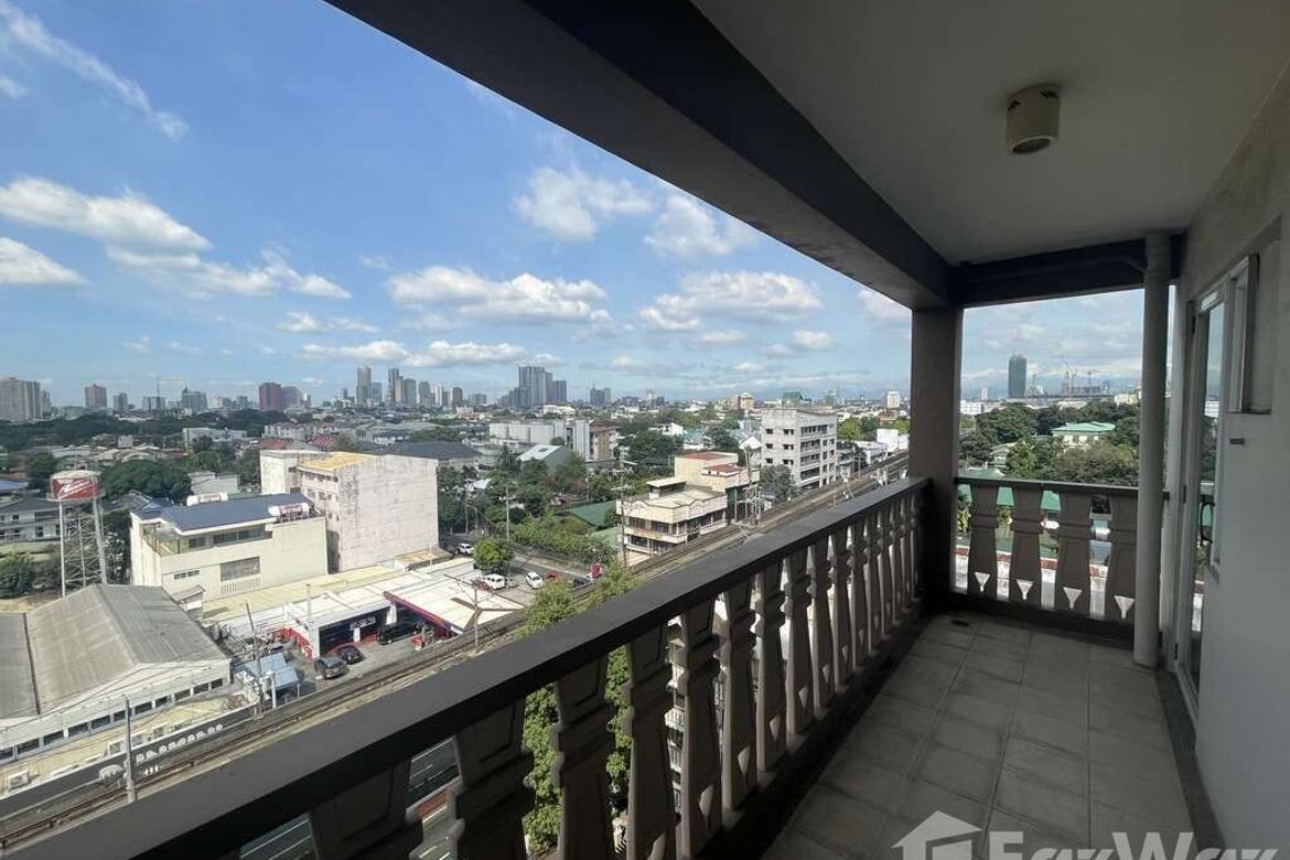 3 Bedroom Condo for Sale in Pine Crest, Mariana, Quezon City, Metro Manila near LRT-2 Gilmore – photo 4
