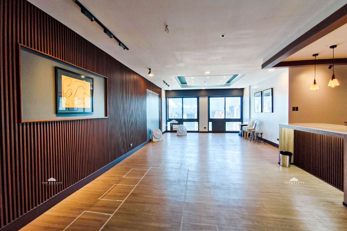 3 Bedroom Condo for Sale in Pio Del Pilar, Makati City – photo 5