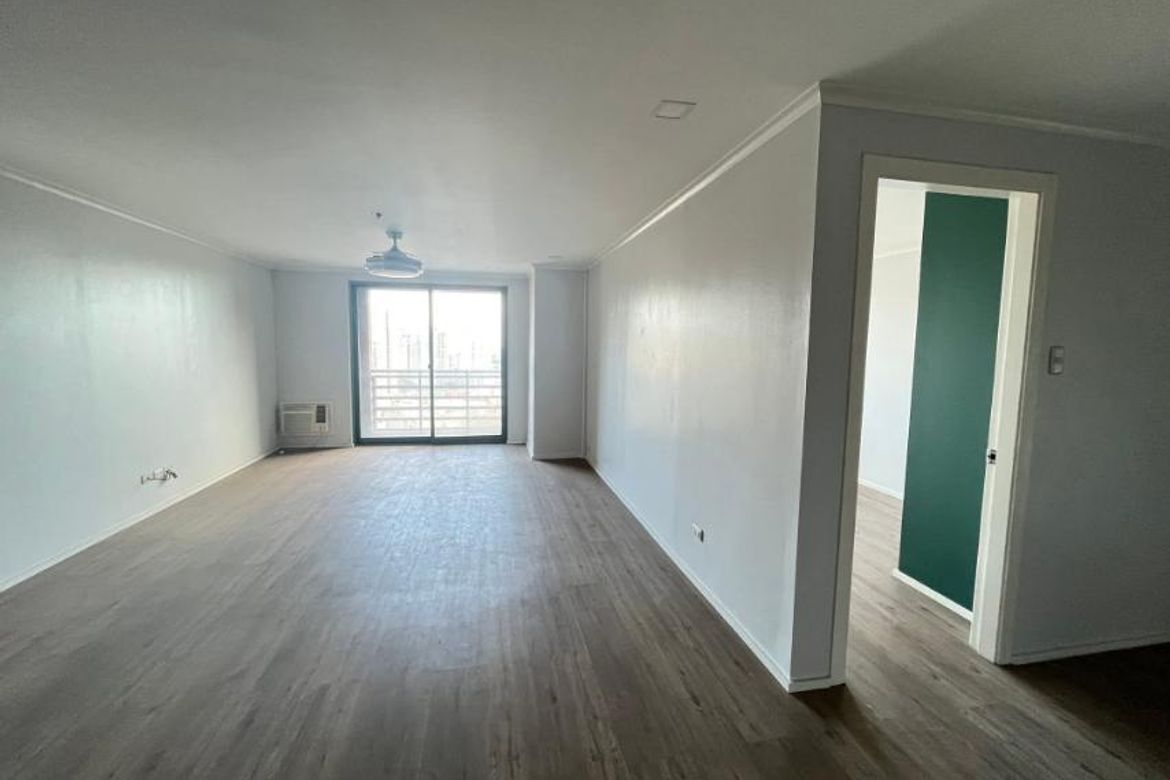 3 Bedroom Condo for Sale in Pio Del Pilar, Makati City – photo 2
