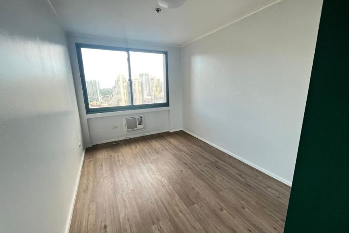 3 Bedroom Condo for Sale in Pio Del Pilar, Makati City – photo 8