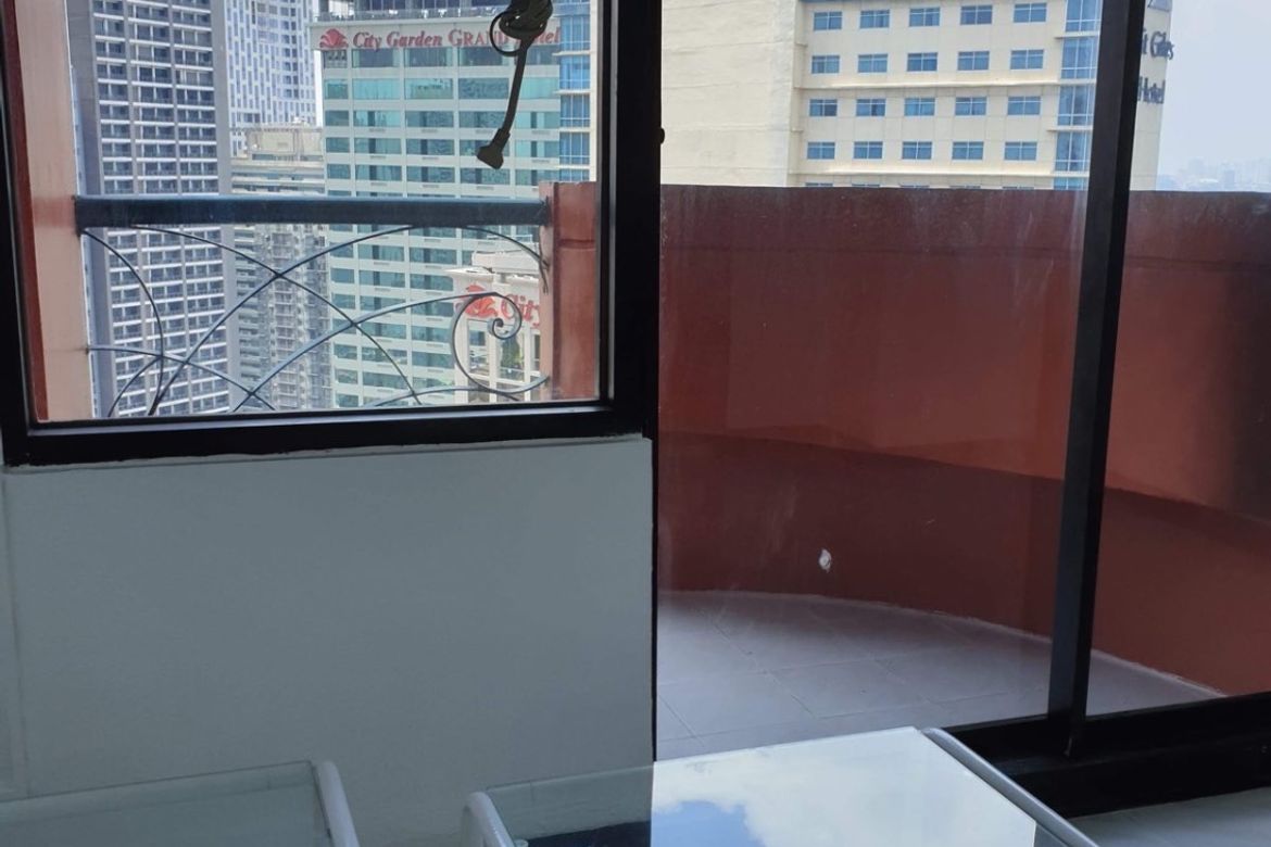 3 Bedroom Condo for Sale in Poblacion, Makati, Metro Manila – photo 4