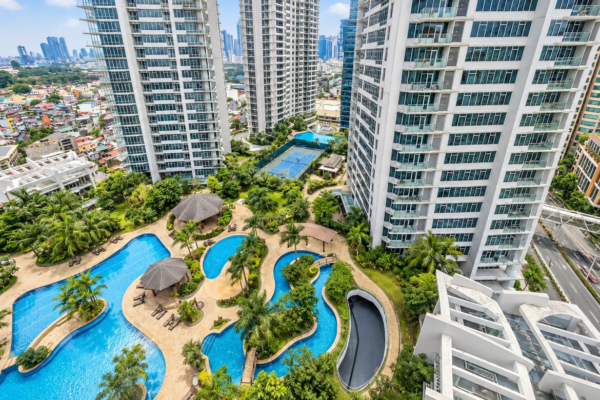 3 Bedroom Condo for Sale in Proscenium at Rockwell, Guadalupe Viejo, Makati, Metro Manila near MRT-3 Guadalupe – photo 3