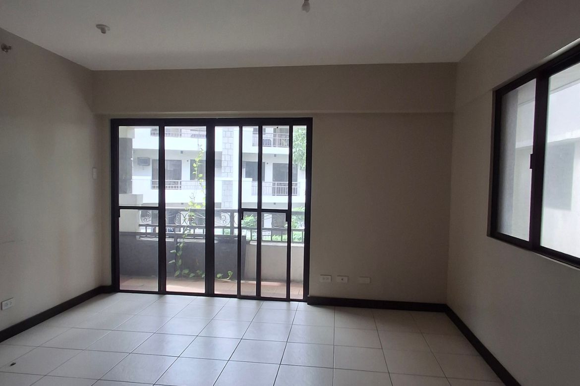 3 Bedroom Condo for Sale in Pulang Lupa Uno, Las Piñas, Metro Manila – photo 2