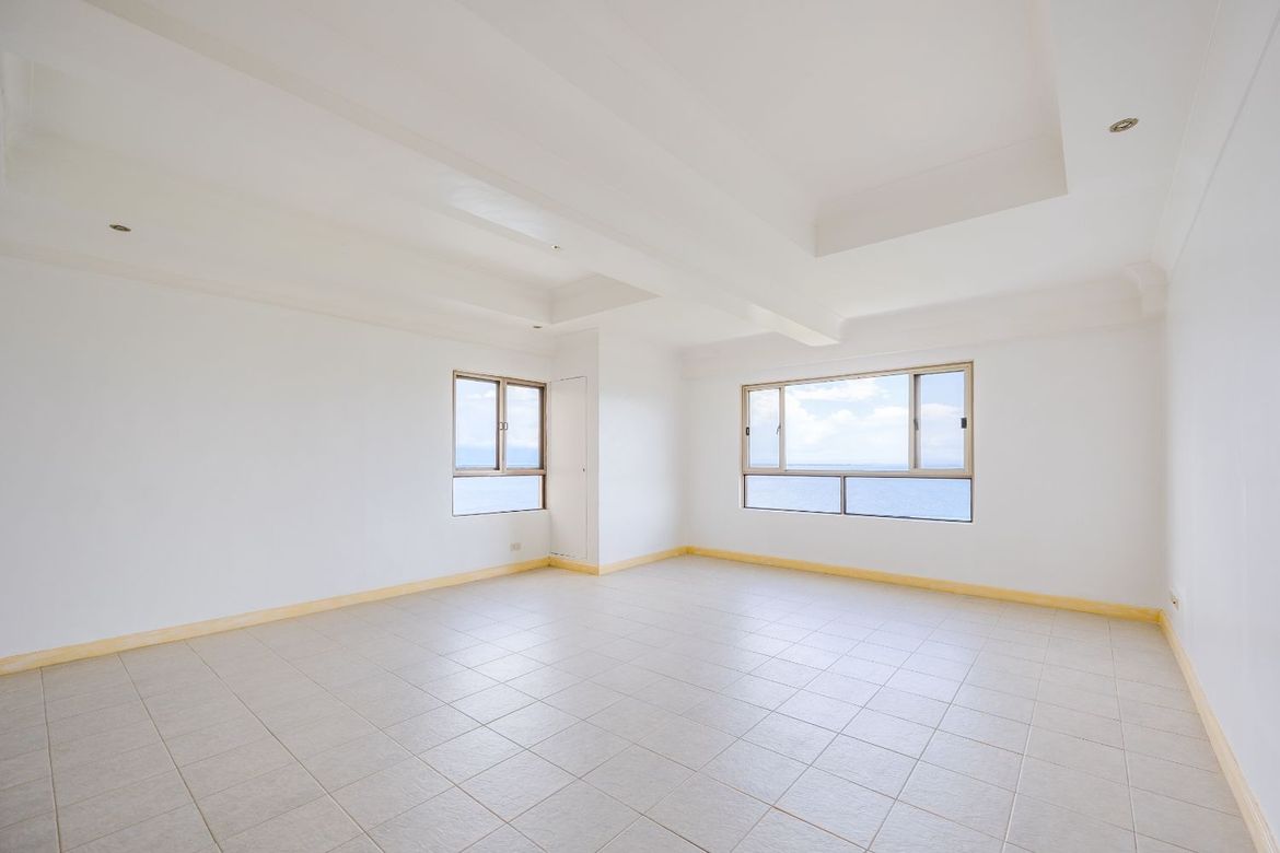 3 Bedroom Condo for Sale in Punta Engaño, Lapu-Lapu, Cebu – photo 2