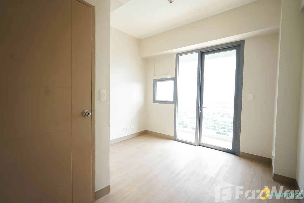 3 Bedroom Condo for Sale in Ramon Magsaysay, Quezon City, Metro Manila near LRT-1 Roosevelt – photo 4